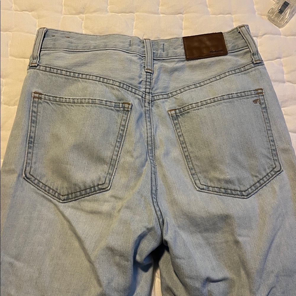 Madewell Women's Straight Leg Jeans in Light Blue - Picture 5 of 5